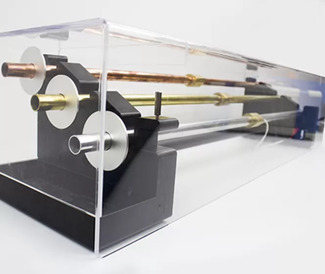 Anwendungen des Experiments des thermischen Expansions koeffizienten aus BEX-8105 Metall